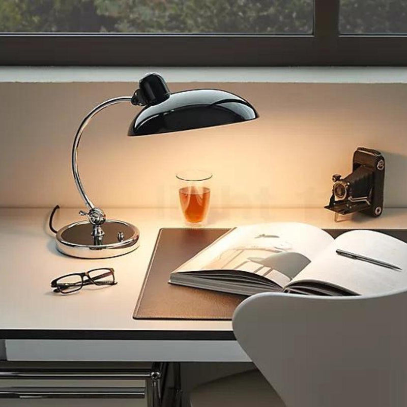 Luminária de Mesa Moderna